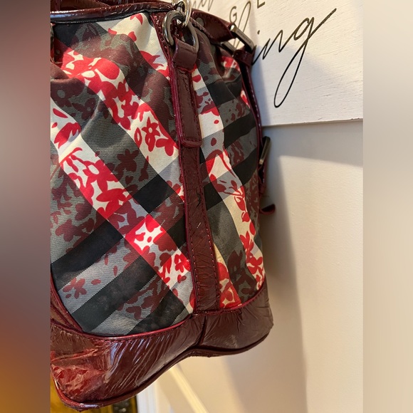 BURBERRY Burgundy Patent Beat Nova Check Floral Satchel Bag Purse HOST PICK - Picture 7 of 15